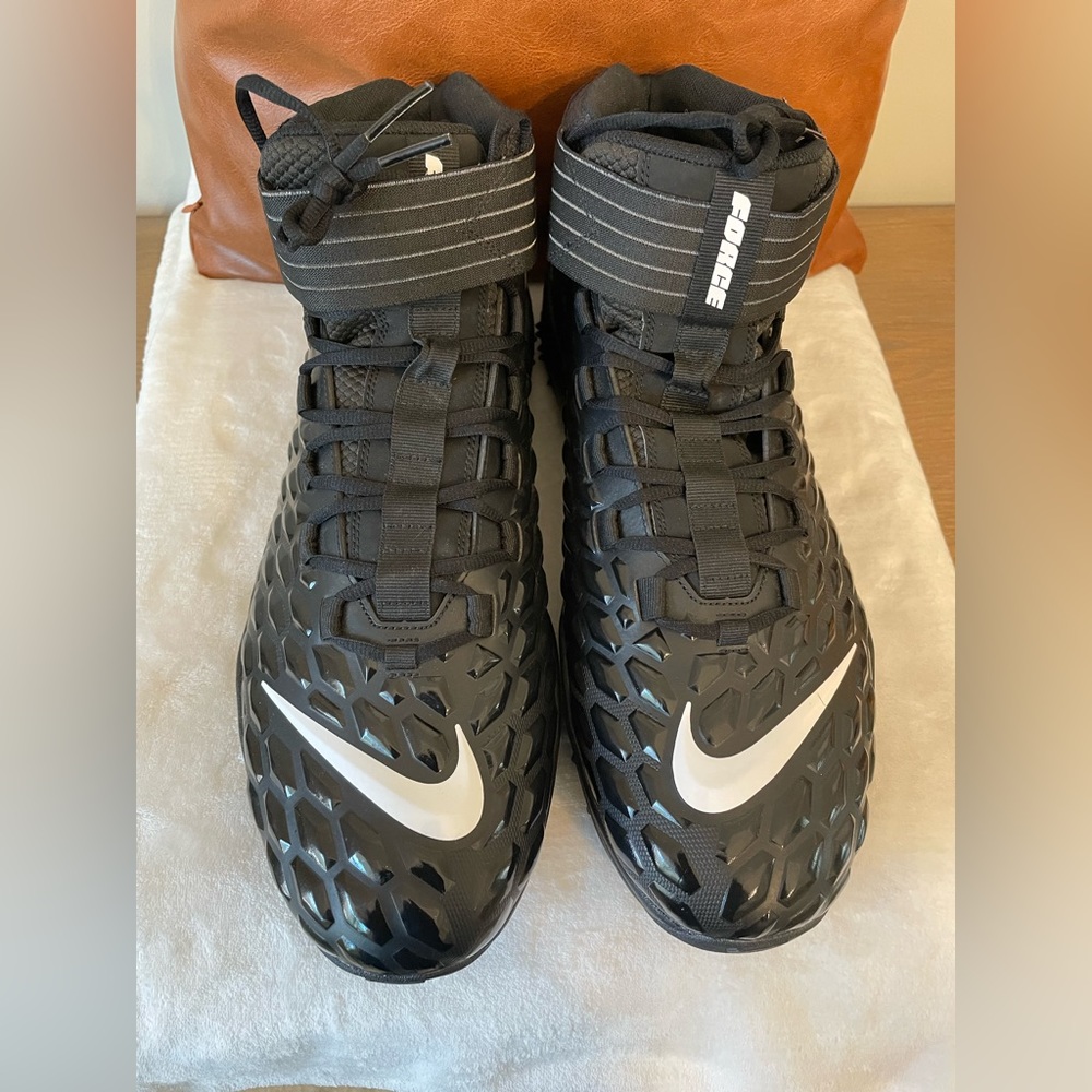 Nike Men's Force Savage Elite 2 Football Cleats Size 19 (NEW)
